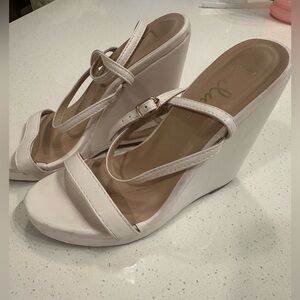 Lulus White Strappy Wedges Size 6